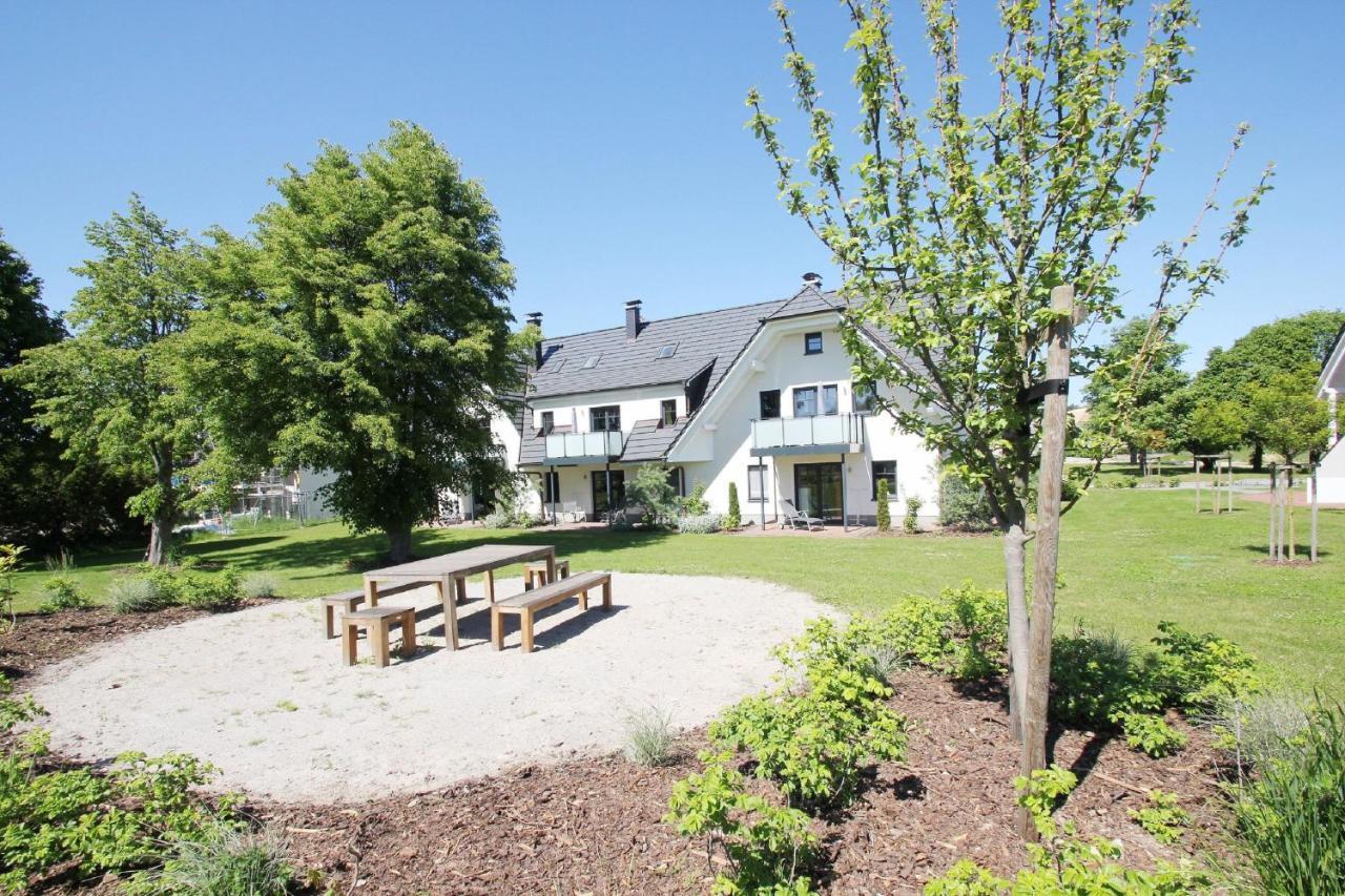 Strandnahe Fewo Mit Balkon, Gratis Nutzung Vom Ahoi Erlebnisbad Und Sauna In Sellin - Rex Rugia Fewo 13-5 Lobbe Exterior photo
