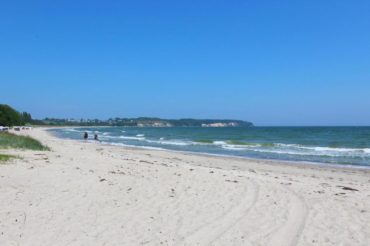 Strandnahe Fewo Mit Balkon, Gratis Nutzung Vom Ahoi Erlebnisbad Und Sauna In Sellin - Rex Rugia Fewo 13-5 Lobbe Exterior photo